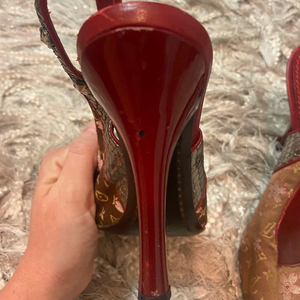 Louis Vuitton Cherry Blossom Heels - Size 7 🌸 - Picture 5 of 6